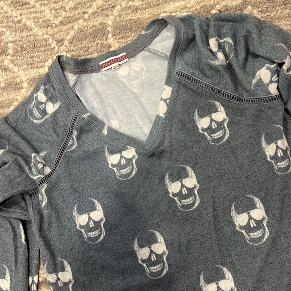 PJ salvage skull pajama set in excellent condition! Size XS women’s. - Picture 6 of 8